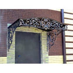 Foto Copertina deasupra intrarii K13 - Chisinau, Moldova