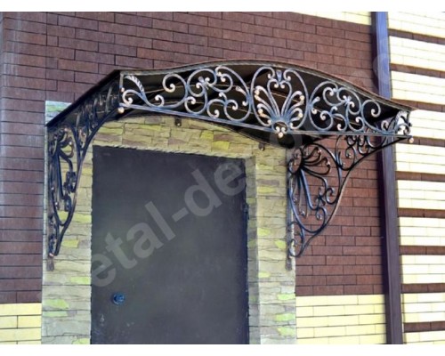 Фото Кованый козырек над входом K13 - Кишинев, Молдова