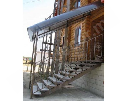 Фото Кованые лестницы на улице K13 - Кишинев, Молдова