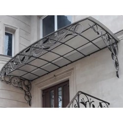 Foto Copertina policarbonat la intrare K42 - Chisinau, Moldova