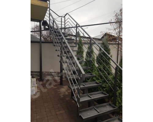 Foto Scara fier exterior etajul al doilea K25 - Chisinau, Moldova