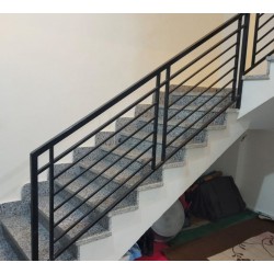 Фото Перила внутри дома K61 - Кишинев, Молдова