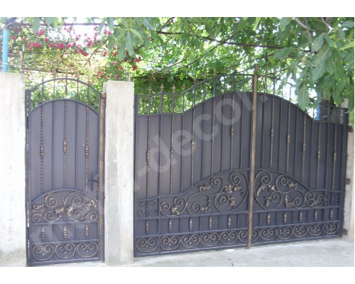 Кованые распашные ворота  K92