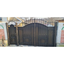 Poarta din metal cu deschdere exterioara K101
