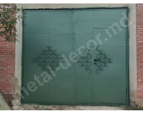 Usi de garaj cu elemente de forjare K11