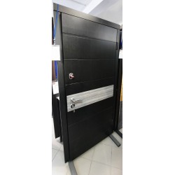 Современная входная дверь K15