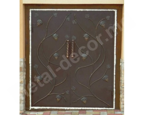 Usa din metal pentru beci K26