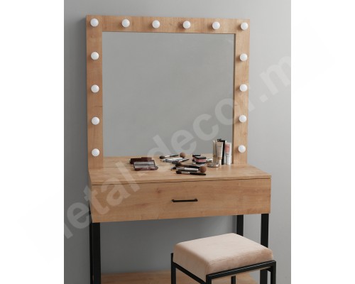 Masuta de toaleta pe picioare metalice K6