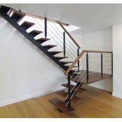 Металлическая лестница с площадкой К42