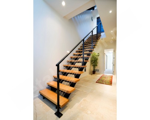 Металлическая лестница на второй этаж К44 Металлическая лестница на второй этаж К44