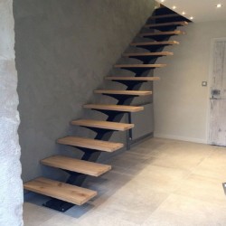 Металлическая лестница на второй этаж К45