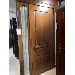 Usa de intrare pentru casa K13