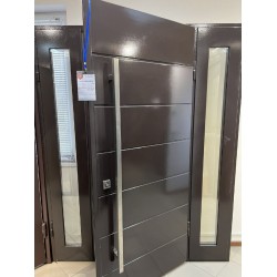 Usa de intrare pentru casa K16