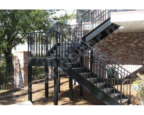 Scara de exterior din metal K52