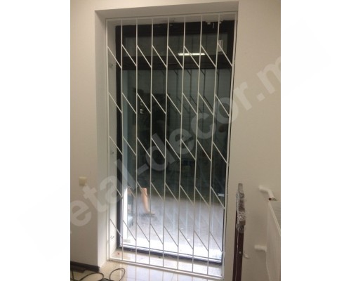 Ușă metalică de protecție tip grilaj pentru apartament / balcon  K38