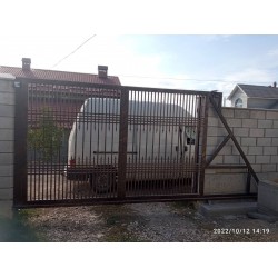 Консольные откатные ворота 