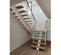 Scara moderna la etajul al doilea K60 Scara moderna la etajul al doilea K60