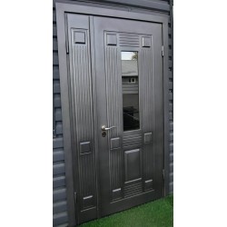 Ușă metalică la intrare pentru casă K135