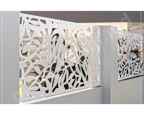 gard decorativ modern din panouri metalice debitate laser pentru casa si curte