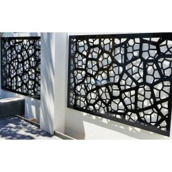 Panou decorativ metalic pentru gard K37